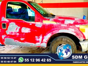 Conversion Equipamiento Fabricacion y Venta de Patrullas Pick Up, Accesorios Metalicos, Equipo Comunicacion, Luces El equipamiento Pick-up es uno de los mas completos para patrulla, ya que cuenta con una gran variedad de accesorios metálicos, así como accesorios visual acústico. En cuestión de accesorios metálicos contamos con Tumbaburros, Roll Bar de 3 Arcos Tipo Com­­ando, Banca central con respaldo, Defensa Trasera Tipo Escalón. En la parte de accesorios visual acústico cuenta con Torreta, Sirena y Bocina, adicional mente se le puede agregar un Kit de Estrobos en faros Marca WHELEN, FEDERAL SIGNAL, EPCOMSomos una Empresa Mexicana líder en el Mercado con años de experiencia, especialistas en el Equipamiento de Patrullas Equipadas Cajas y Remolques Unidades Moviles Especiales de Seguridad, Rescate, Salvamento, Salud, Comunicacion, Higine, etc.,Somos fabribricantes directos, distribuidores en todo Mexico, comunicate y te atenderemos personalmente. contamos con las mejores marcas en el mecado 