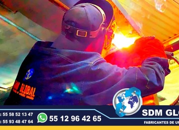 En Sdm Global Mexico Fabricacion conversion equipamiento y venta de Ambulancias de traslado en Mexico, somos fabricantes directos en Mexico. Sdm Global Mexico empresa 100% especializada en la venta fabricación conversión equipamiento de diferentes tipos de ambulancias de traslado y vehículos de emergencia, ofreciendo soluciones personalizadas para diversas necesidades en el mercado nacional.Dedicados a la fabricación de ambulancias y patrullas, ofreciendo servicios relacionados con la seguridad y emergencias, venta de unidades médicas móviles y ambulancias, además de carrocerías industriales,Somos un fabricante mexicano con más de 15 años de experiencia, especializado en la fabricación y comercialización de ambulancias y vehículos de rescate, con un enfoque en la alta calidad y el cumplimiento de normativas mexicanas.Diseñamos y equipamos ambulancias con la tecnología y los materiales necesarios para asegurar funcionalidad y seguridad, cumpliendo con las normativas mexicanas.En Sdm Global Mexico nos dedicamos a la Fabricacion conversion equipamiento y venta de Unidades Moviles Medicas Especiales en Mexico, somos fabricantes directos en Mexico.