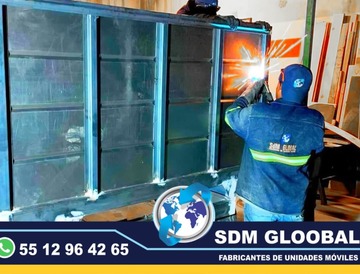 Conversion, Equipamiento de Moto Patrullas, Fabricacion y Venta de Luces Accesorios y Equipo SDM Global Mexico somos una empresa líder en el Equipamiento de MotoPatrullas asi como de unidades moviles de rescate, salvamento, proximidad, primer respodiente, equipo tactito, anti motin, fuerzas especiales, semi remolques con personal altamente capasitado para su fabricacion, Roll bar, Tumbaburros, Burrera, Banca central, Defensa trasera, Lona, Rotulacion, Pintura, Torreta de leds, sirena, bocina, codigos, estrobos, luces, etc. somos fabricantes.El término auto o moto Patrulla es utilizado para Patrullar un área concreta asignada. ​ Su función primaria es servir de apoyo a los oficiales de Policía en sus tareas diarias como rondines y traslado de delincuentes. somos fabricantes de unidades moviles especiales.Somos una Empresa Mexicana líder en el Mercado con años de experiencia, especialistas en el Equipamiento de Patrullas Equipadas Cajas y Remolques Unidades Moviles Especiales de Seguridad, Rescate, Salvamento, Salud, Comunicacion, Higine, etc.,Somos fabribricantes directos, distribuidores en todo Mexico, comunicate y te atenderemos personalmente.