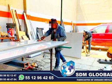 Conversion Equipamiento Fabricacion y Venta de Patrullas Pick Up, Accesorios Metalicos, Equipo Comunicacion, Luces El equipamiento Pick-up es uno de los mas completos para patrulla, ya que cuenta con una gran variedad de accesorios metálicos, así como accesorios visual acústico. En cuestión de accesorios metálicos contamos con Tumbaburros, Roll Bar de 3 Arcos Tipo Com­­ando, Banca central con respaldo, Defensa Trasera Tipo Escalón. En la parte de accesorios visual acústico cuenta con Torreta, Sirena y Bocina, adicional mente se le puede agregar un Kit de Estrobos en faros Marca WHELEN, FEDERAL SIGNAL, EPCOMSomos una Empresa Mexicana líder en el Mercado con años de experiencia, especialistas en el Equipamiento de Patrullas Equipadas Cajas y Remolques Unidades Moviles Especiales de Seguridad, Rescate, Salvamento, Salud, Comunicacion, Higine, etc.,Somos fabribricantes directos, distribuidores en todo Mexico, comunicate y te atenderemos personalmente. contamos con las mejores marcas en el mecado 