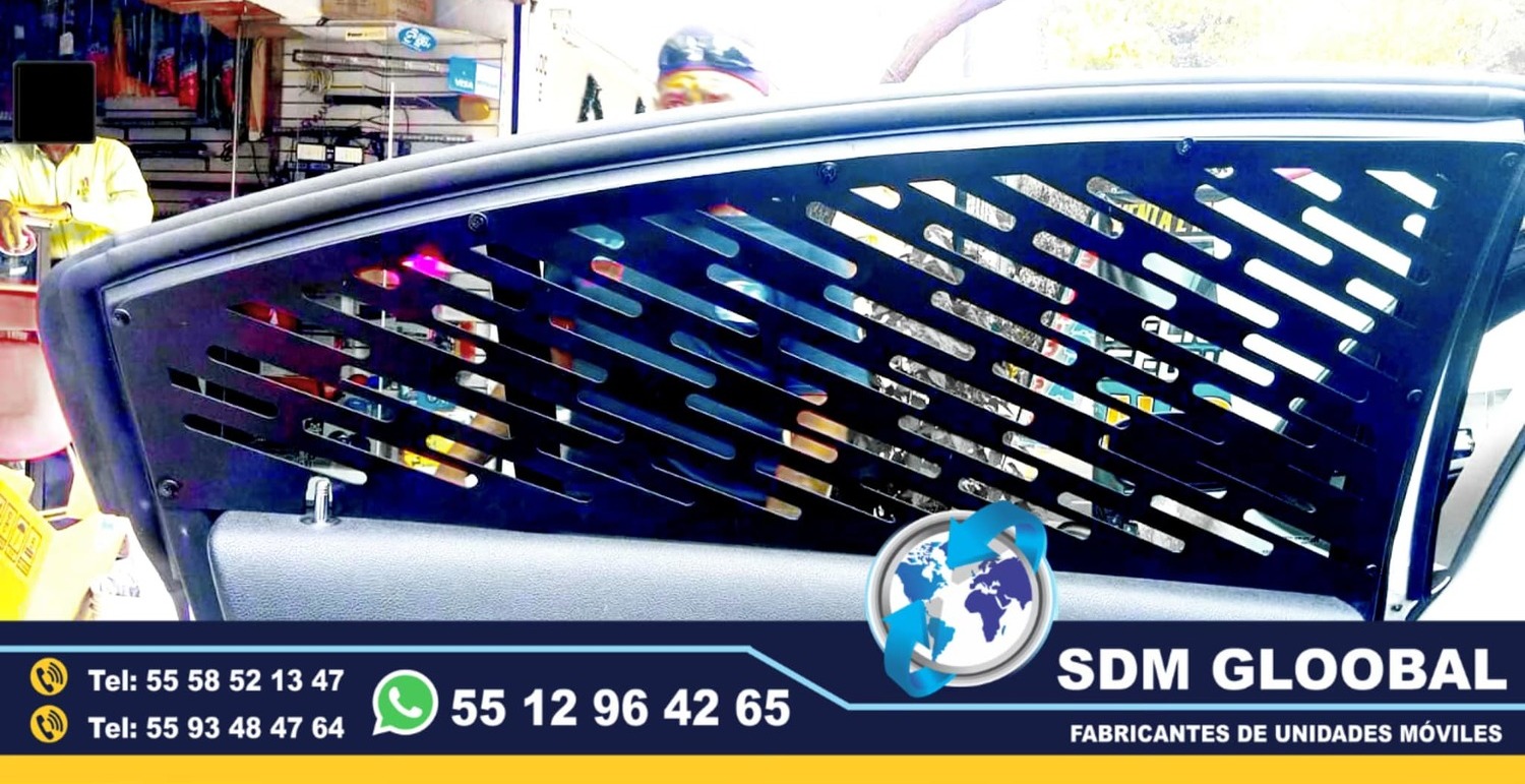 Rejillas o rejas de proteccion de ventanas para patrullas equipadas<br>