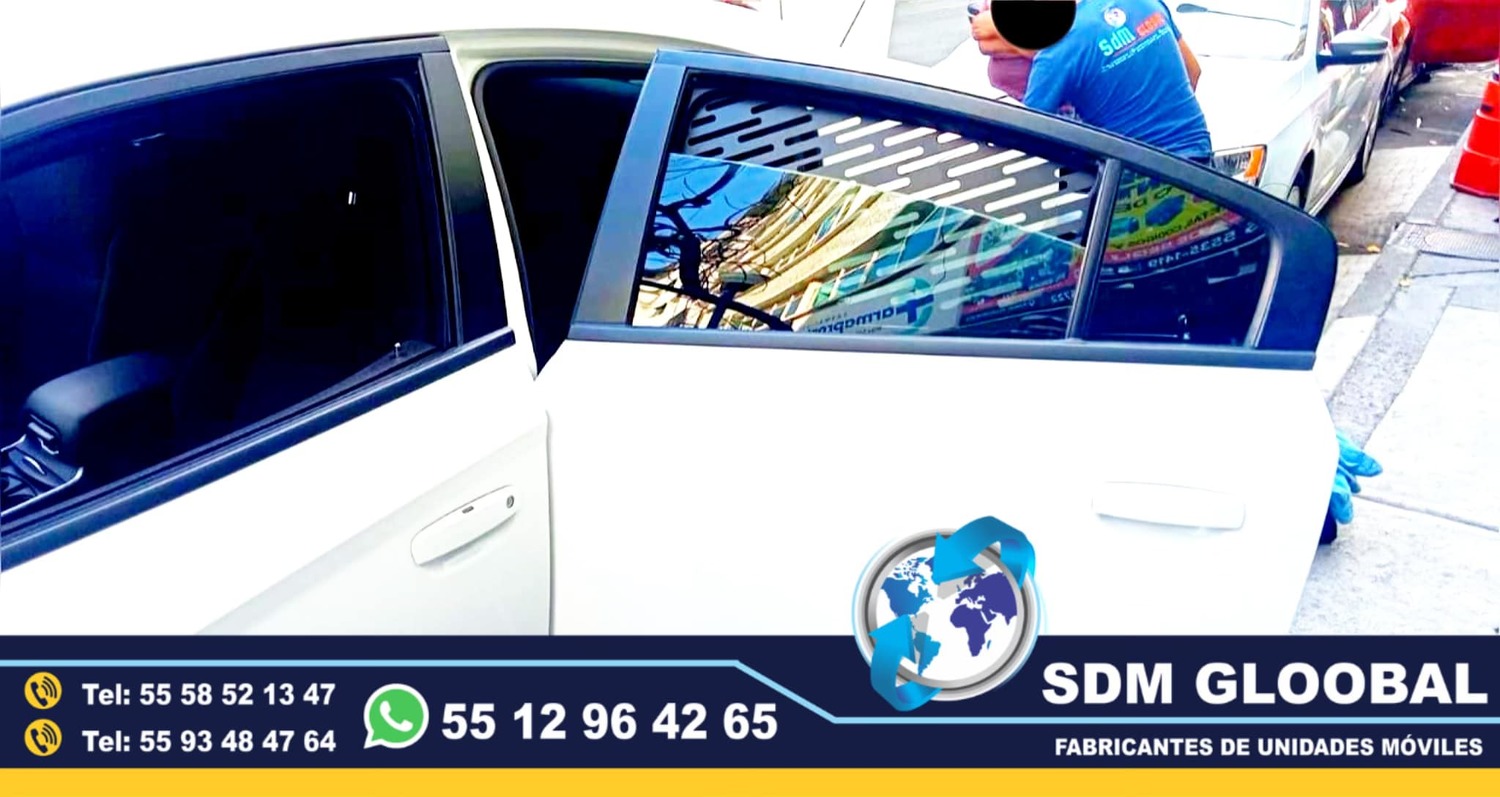 Rejillas o rejas de proteccion de ventanas para patrullas equipadas